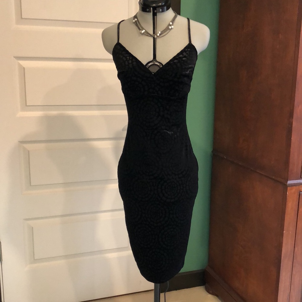 Love Fire Black Velvet Dress - Picture 2 of 5